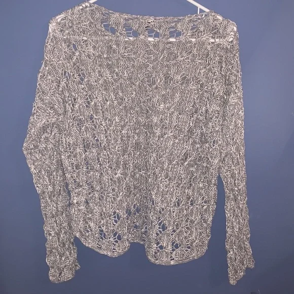 Apt 9, gray and white mesh sweater size M - Picture 5 of 5